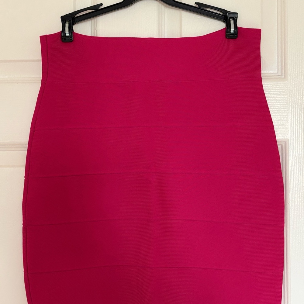 BCBGMAXAZRIA Bandage Skirt - pink - L